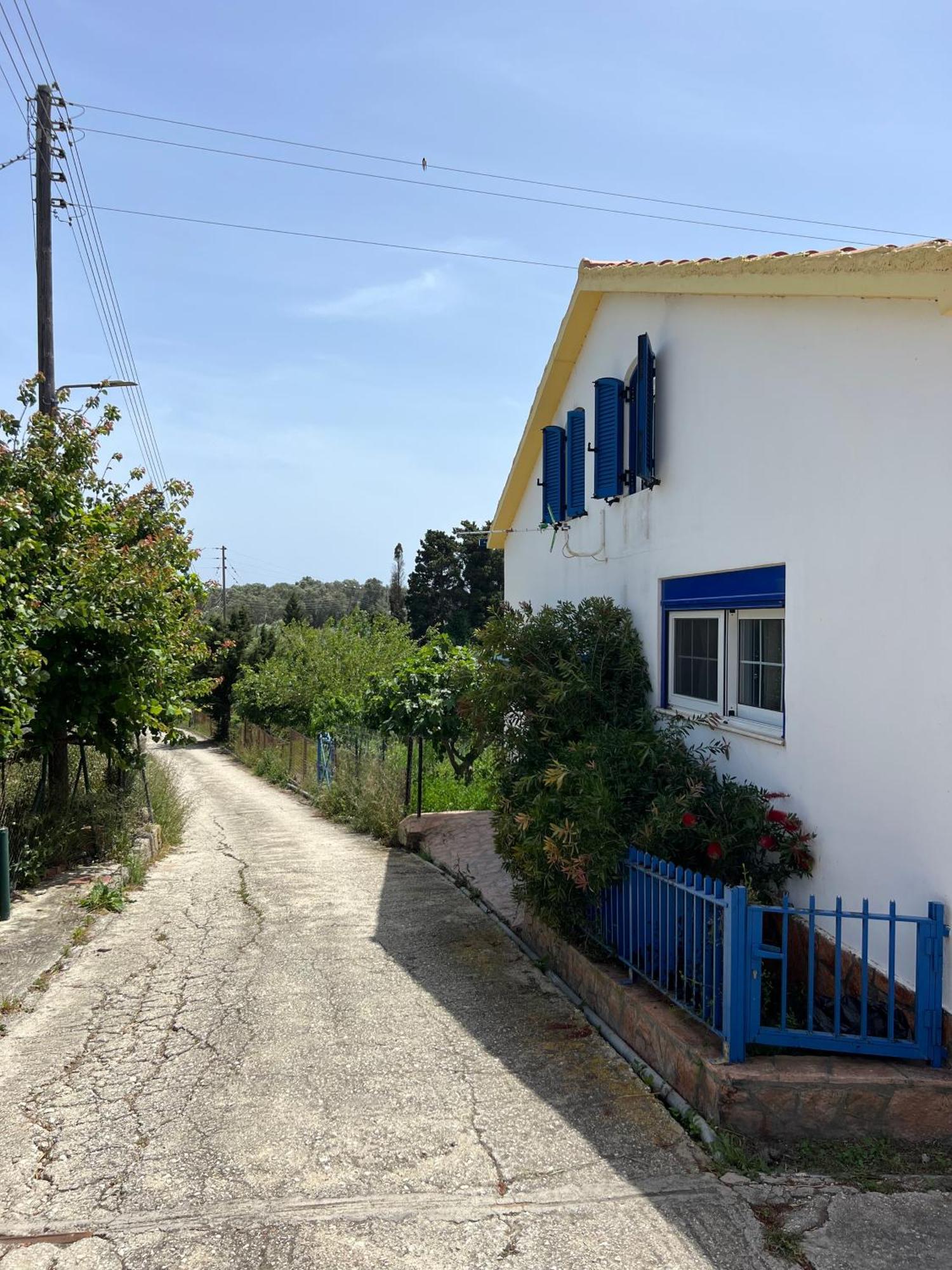 Apartment Village *